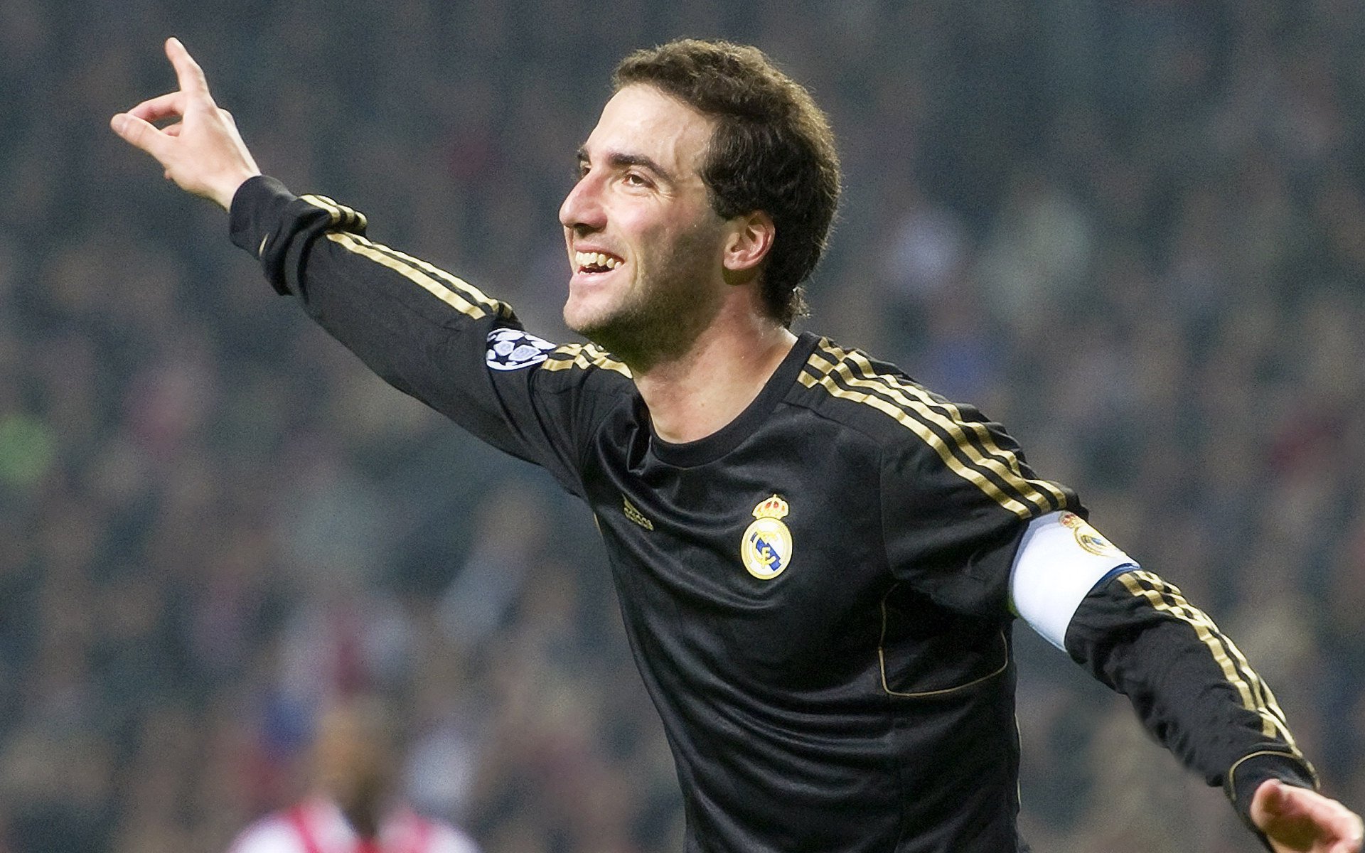 NBA季后赛西部半决赛第七战勇士淘汰掘金 库里关键时刻三分稳住局面